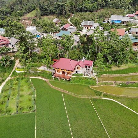 Bac Ha Threeland Homestay Bagian luar foto