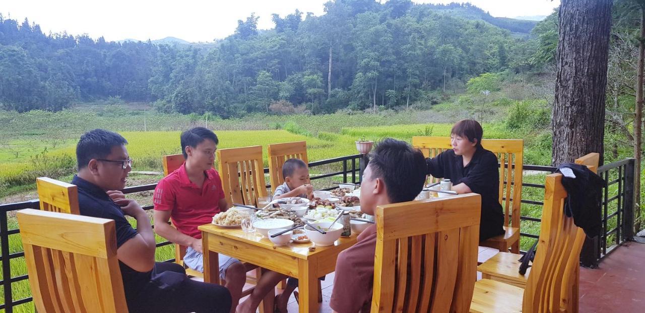 Bac Ha Threeland Homestay Bagian luar foto