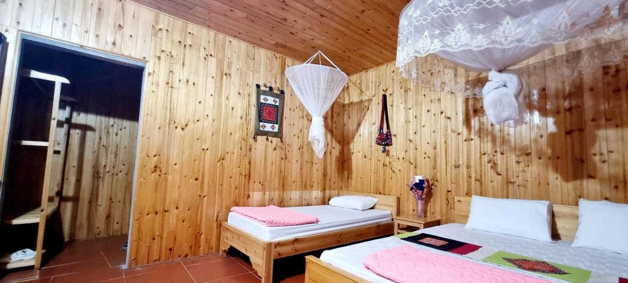 Bac Ha Threeland Homestay Bagian luar foto