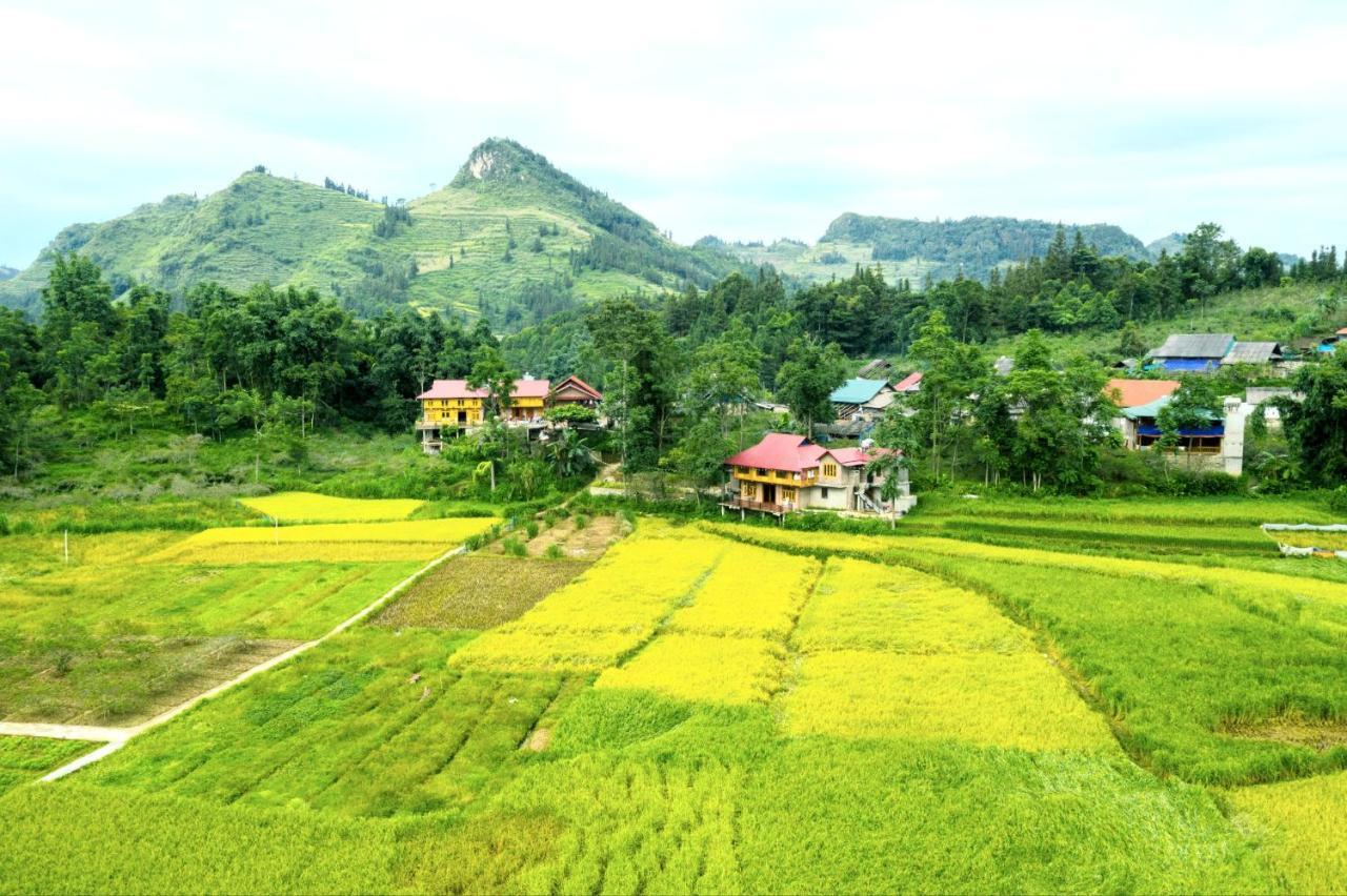 Bac Ha Threeland Homestay Bagian luar foto